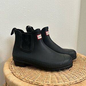 Hunter Original Chelsea Rain Boots Black Rubber Ankle Boot